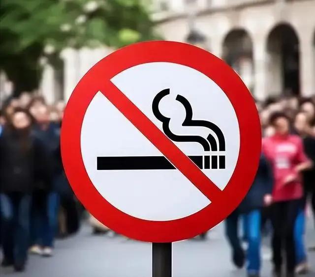 你赞成中国全面禁烟吗？
 
禁烟这事真不是“说禁就能禁”，得兼顾健康、就业和现实