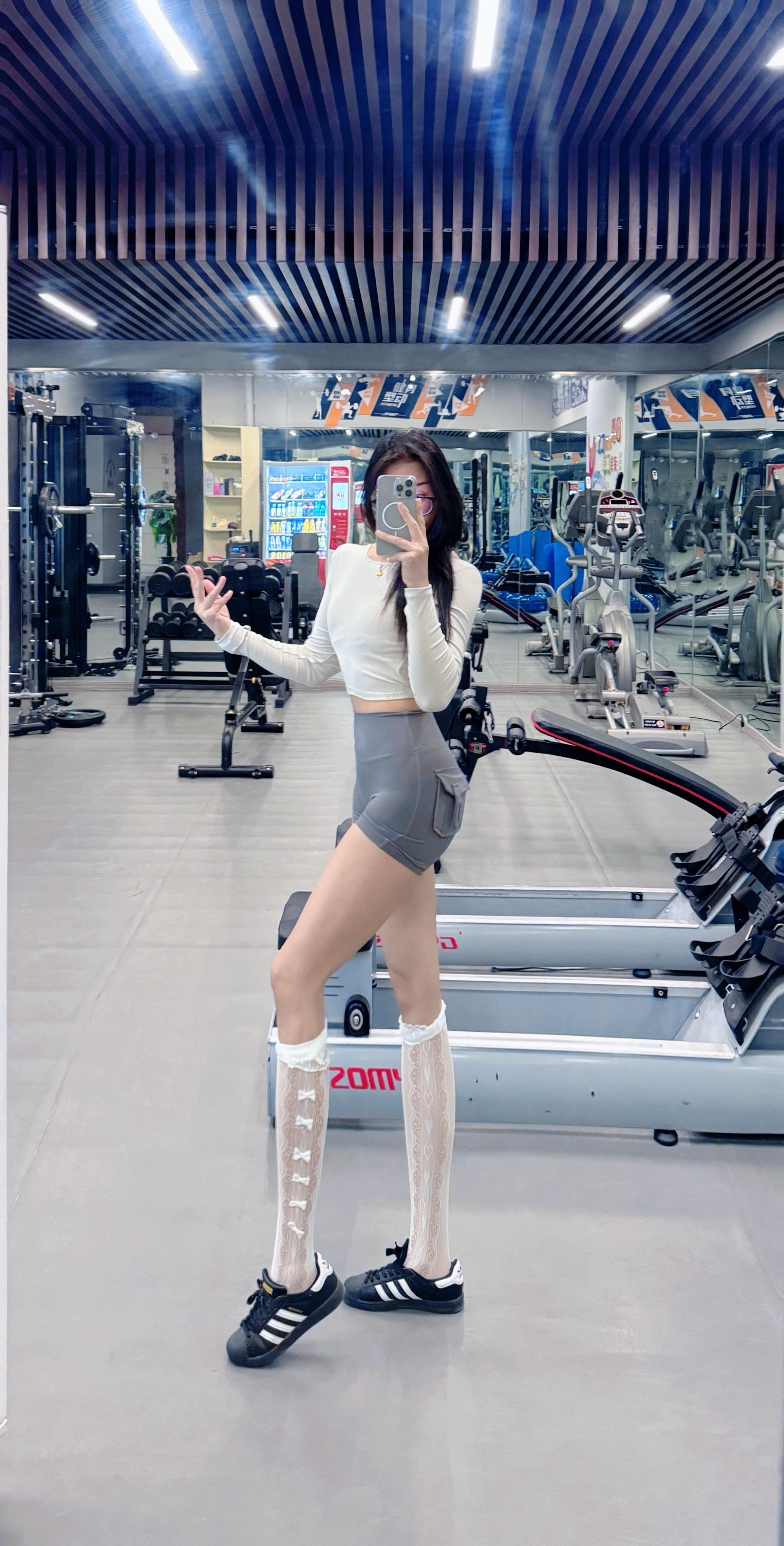 肌肉撕裂的疼痛不会衰减意志，只会让我更加兴奋