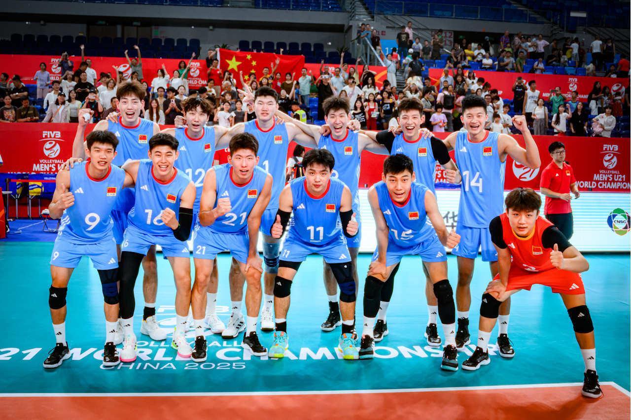 U21男排世锦赛小组赛，今天中国队所在的A组，美国队3比2土耳其队，埃及队3比2