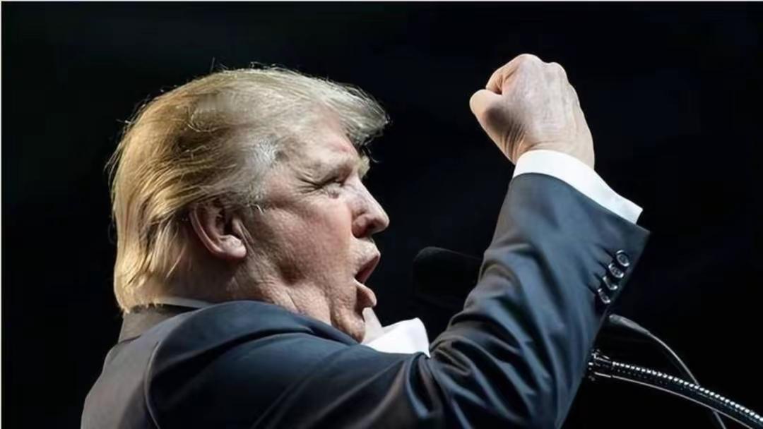 特朗普“黔驴技穷”，“三板斧”收效无几，只能无奈的打起“瞌睡！
“关税大棒”杀敌