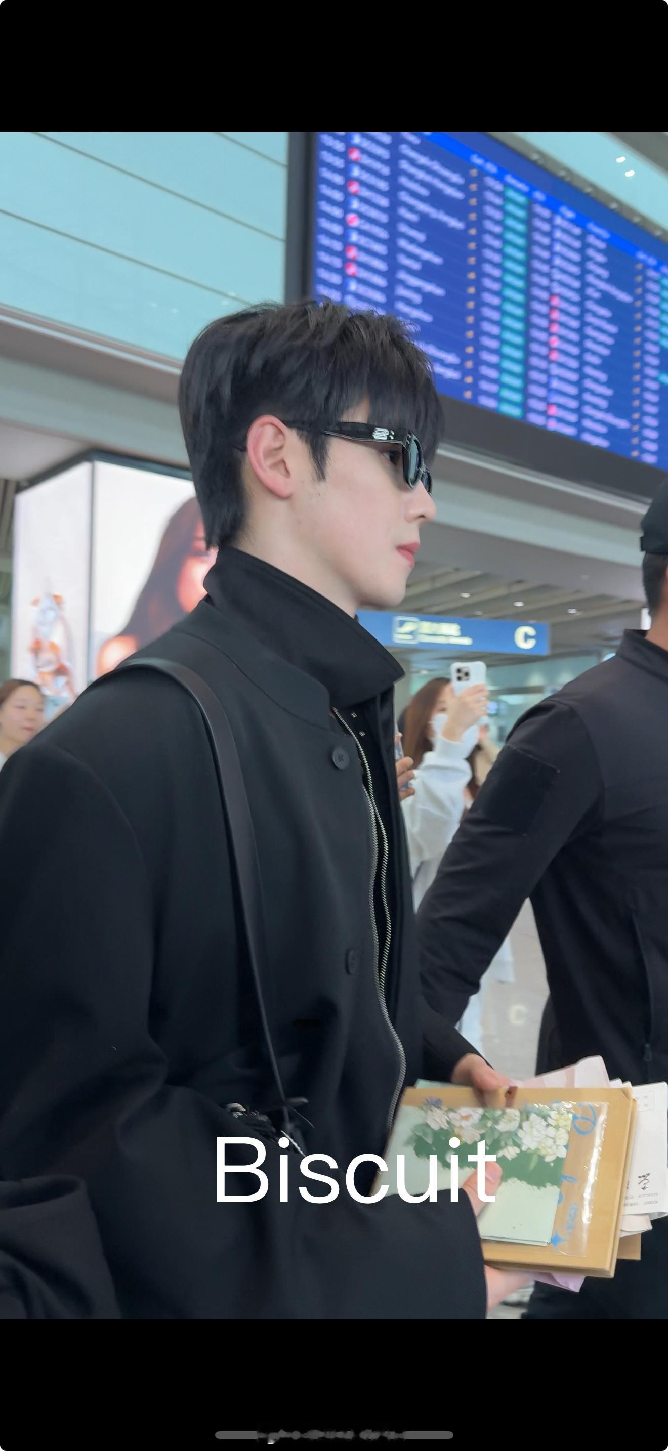 男神帅成这样什么意思呢 