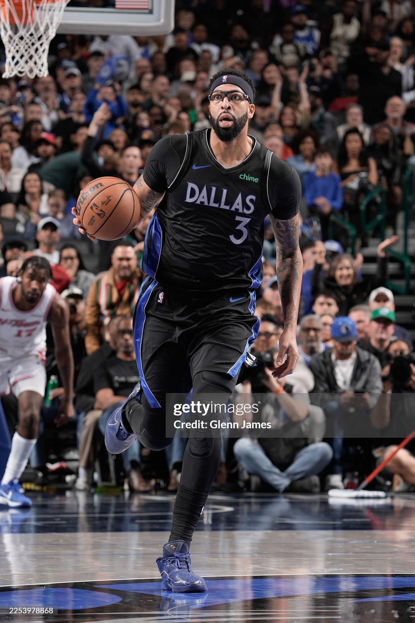 MFFL 来自Michael Scotto的消息。到目前为止，老鹰￼在与达拉斯￼