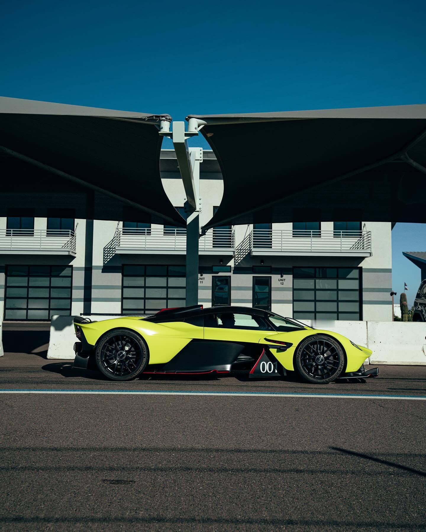 Aston Martin Valkyrie astonmartin  阿斯顿马丁