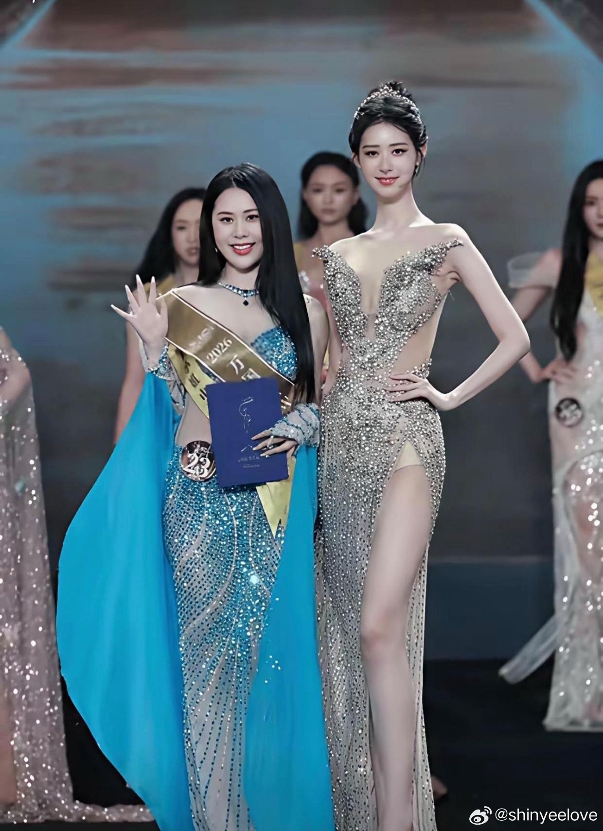 这冠军拿的应该很尴尬吧 ​​​