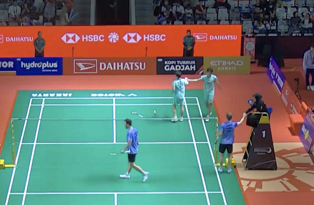 胡珂源/林祥毅🇨🇳 21-16、28-26 🇩🇰阿斯特鲁普/安德斯下轮：