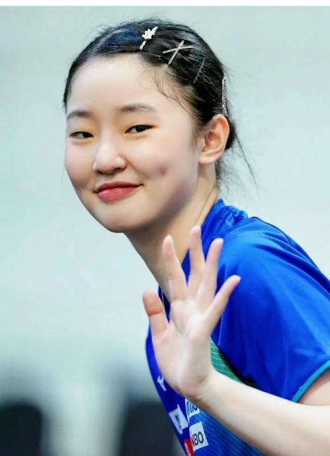 心态变了，面相就跟着变，张本美和就是活例子。刚出道还能看出点中国味，现在再看，妥
