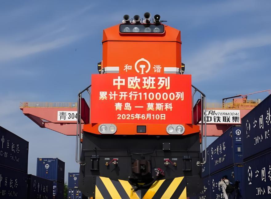 全欧洲，都欠波兰一句 “谢谢你”！如果不是它愚蠢地阻断中欧班列长达 11 天，中