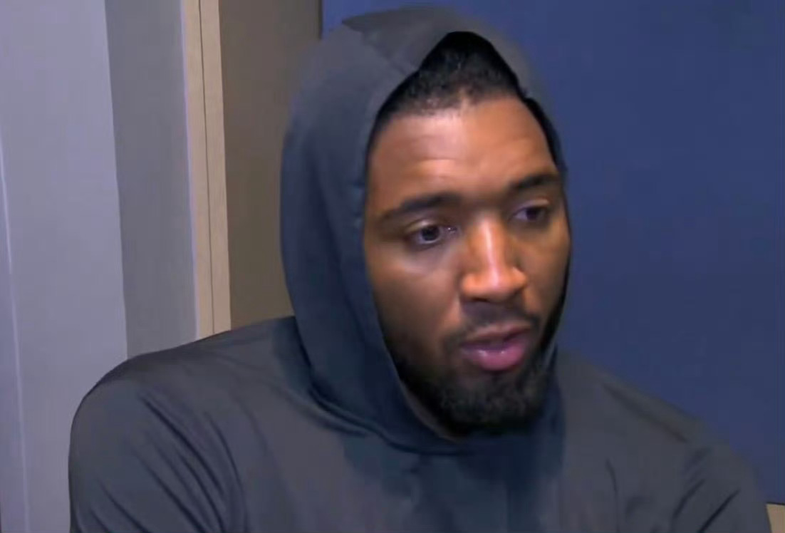 米切尔：“那个三分，他一出手我就知道要么进，要么三分犯规。我跟哈登交手过很多次，