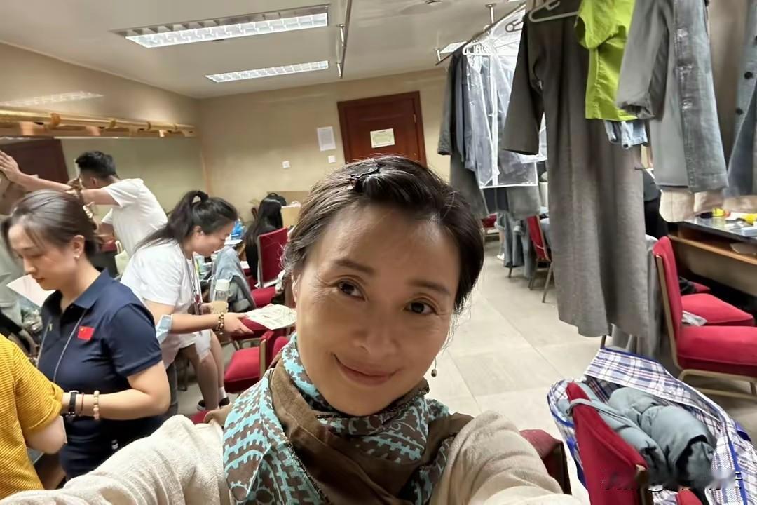 这场庆典除了观礼，晚会也是重头戏。晚会17个节目都是实力派演员参演，没有一位流量
