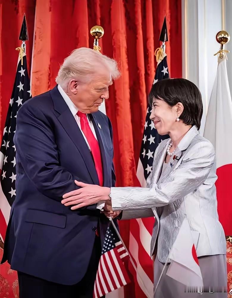 日本能源命脉被掐，急着找美国买油保命，但特朗普要日本派军舰去霍尔木兹海峡护航。日