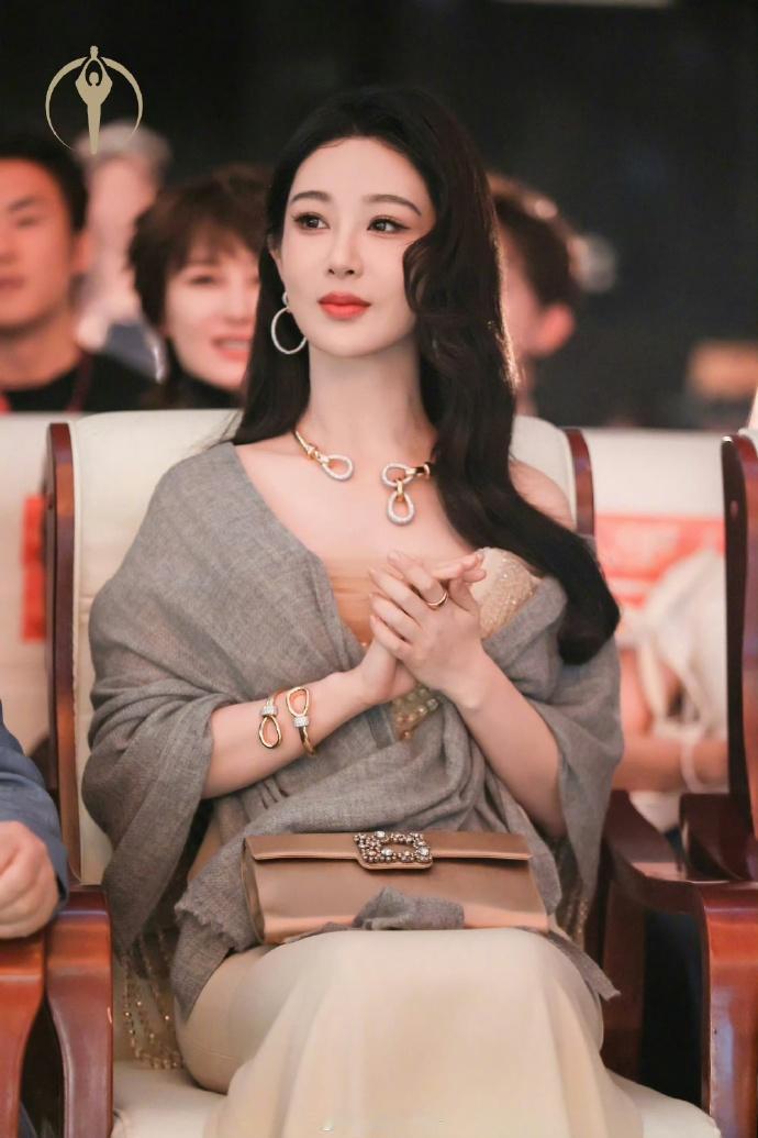视后早安，牛马的一天开始了 