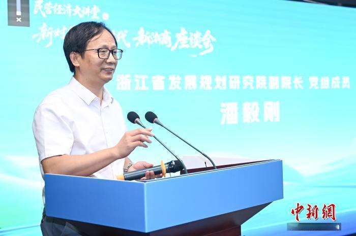 现在浙江那边很多厂二代面临个很现实的问题，就是要不要继承家业？说实话这是个大课题
