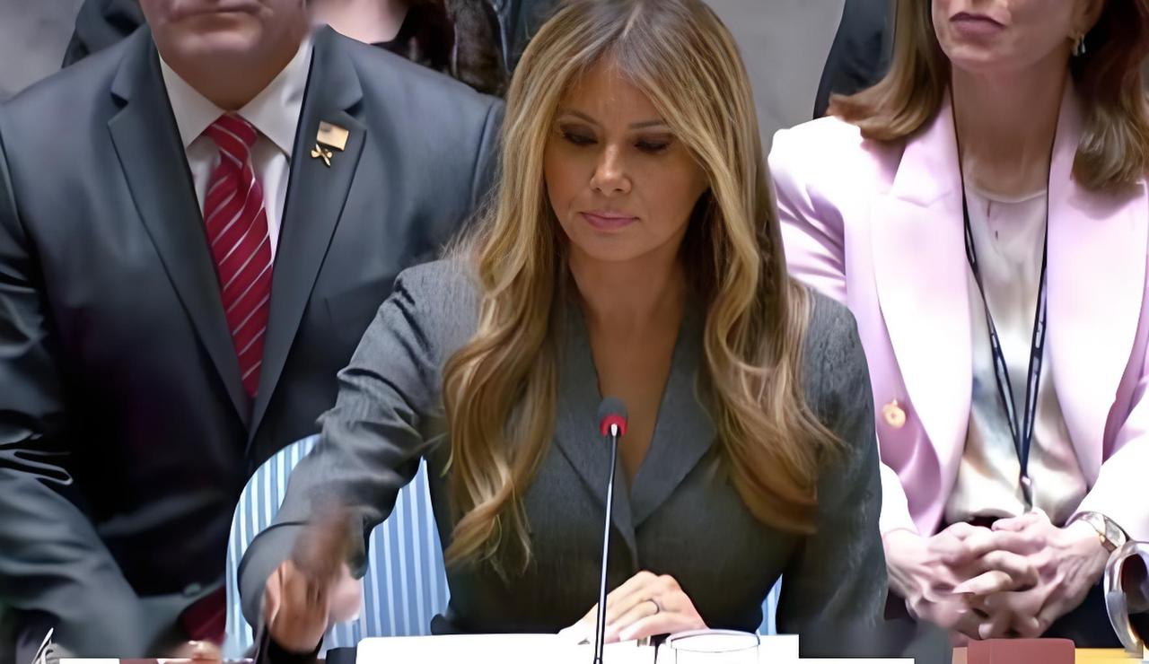 从毫无逻辑地乱加关税、挥舞贸易大棒，到一时兴起、朝令夕改的任性决策，特朗普把商人