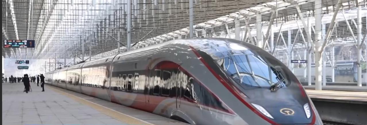 中国高铁突破5万公里！
谁能想到？中国高铁里程直接冲破5万公里大关！这数字看着震