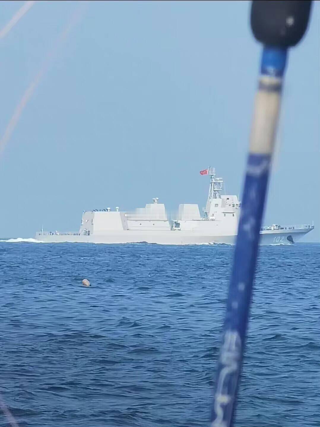 图一： 新型模拟靶舰“伯克-IIA”迷你版  图二：美国《海军新闻》网站(Nav