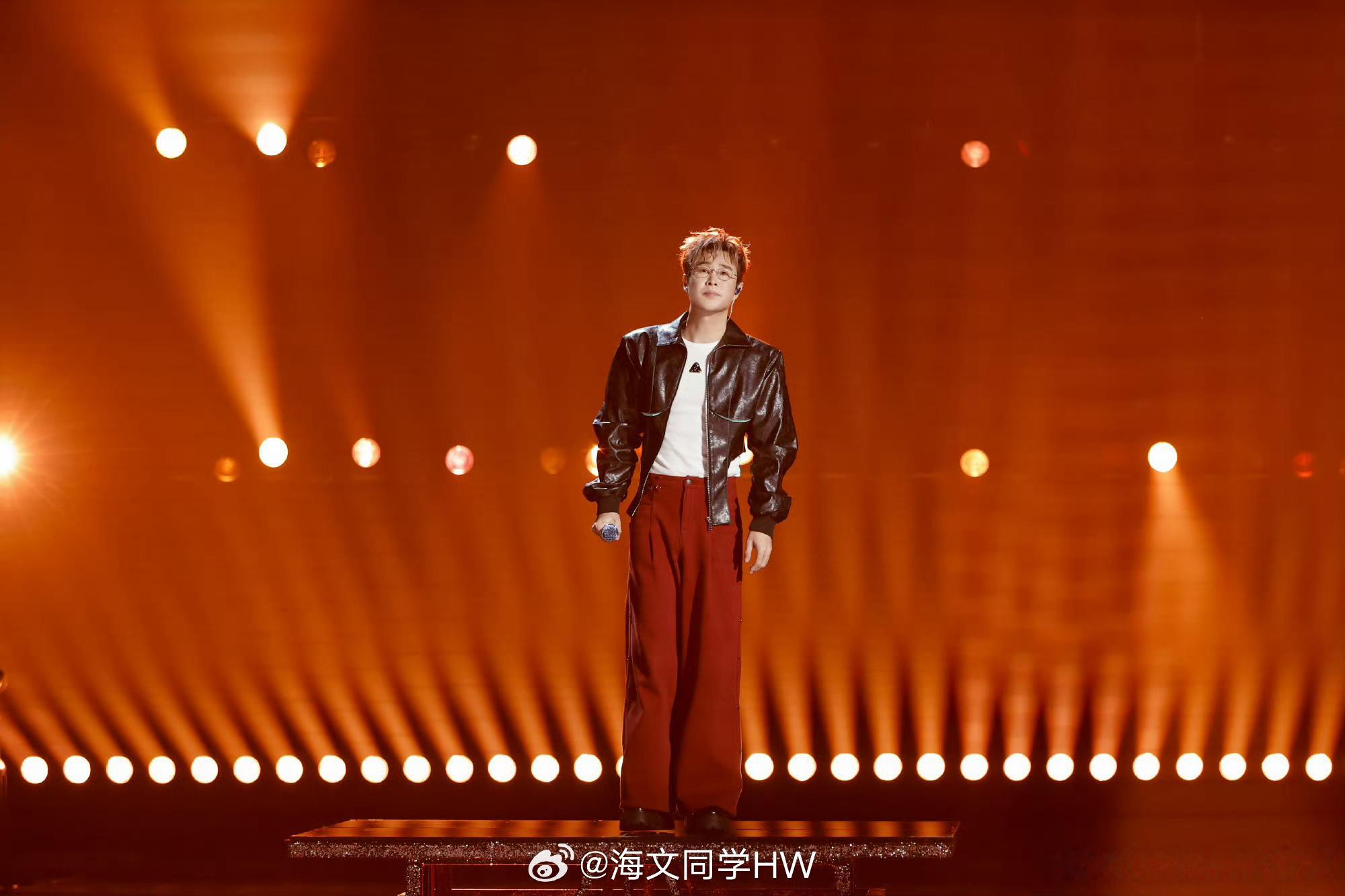 小沈阳口碑我想说终于有人懂小沈阳了吗看见好多人说今晚披哥初舞台被小沈阳唱傻了，他
