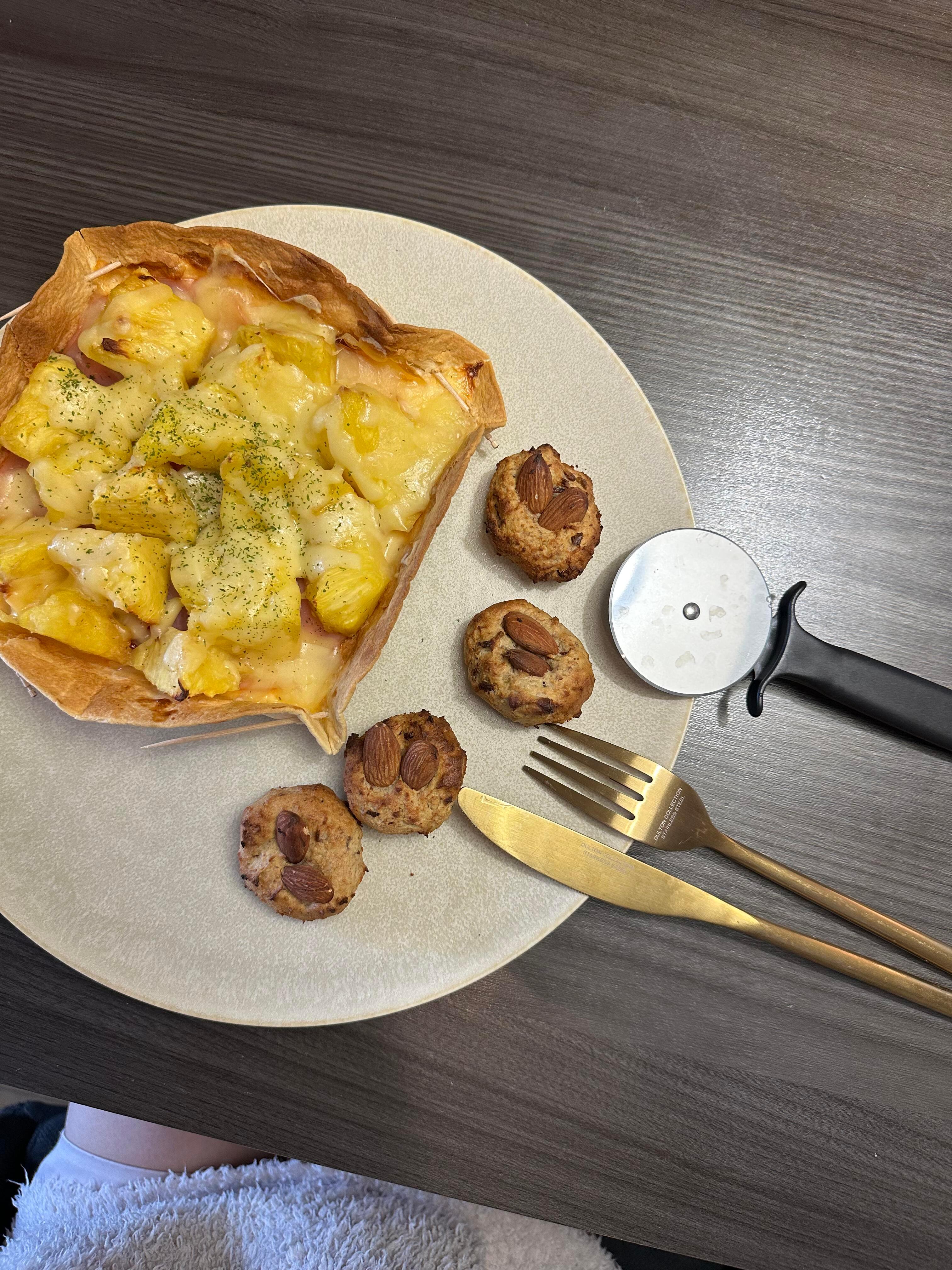 菠萝披萨，香蕉杏仁饼干🍪生活手记