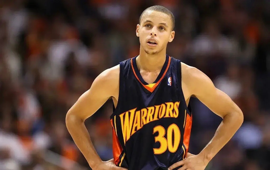 金州勇士队的球队估值🤯💰2009年：3.15亿美元（库里的新秀年）2024 