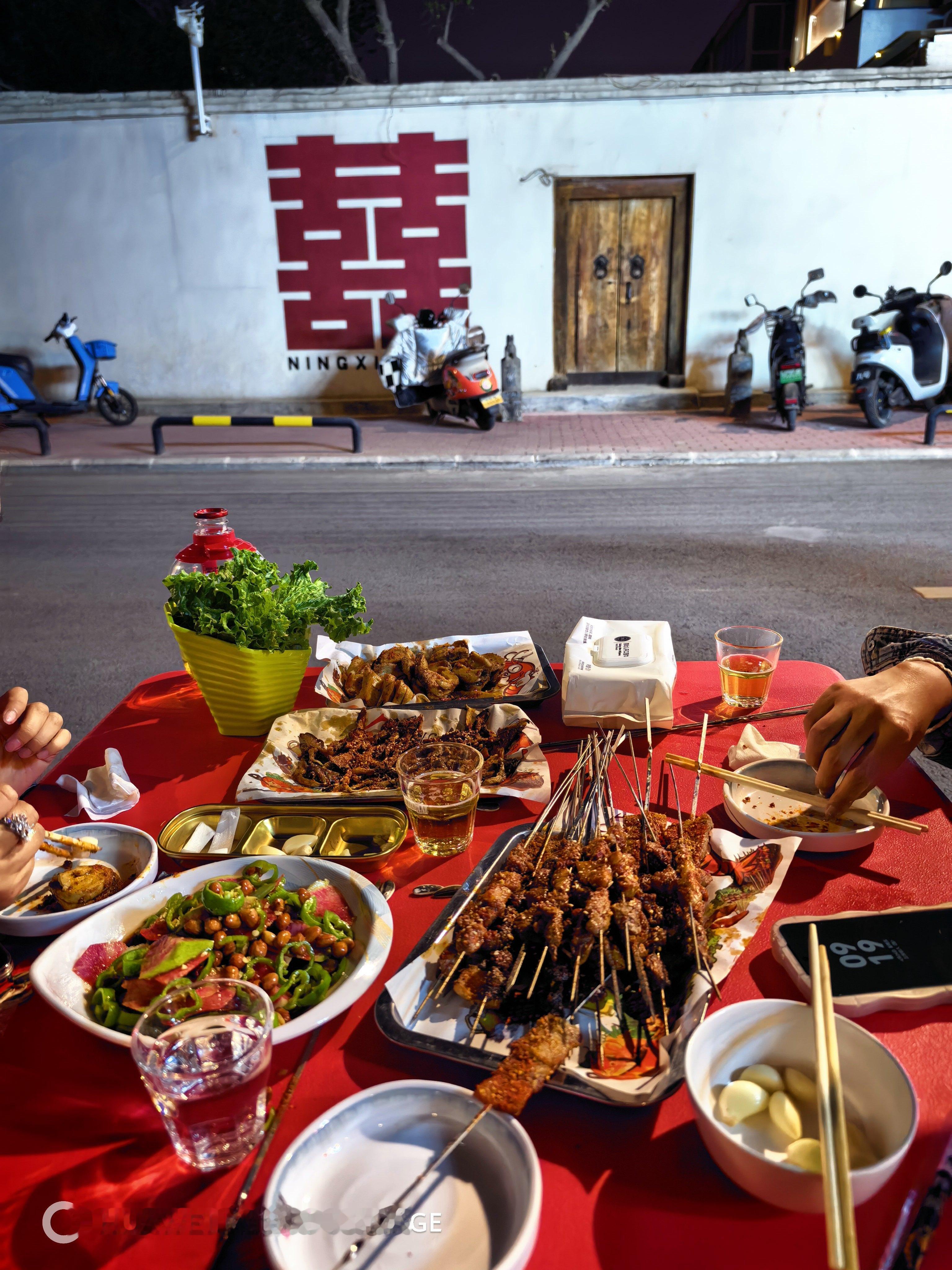 路边串，给我吃香了 