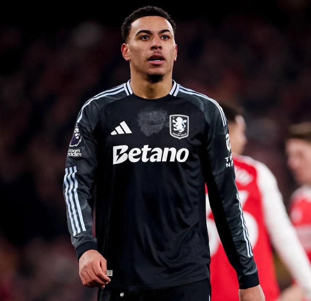 GiveMeSport记者BJ消息，阿森纳、曼联、切尔西和巴黎是罗杰斯最有力的追