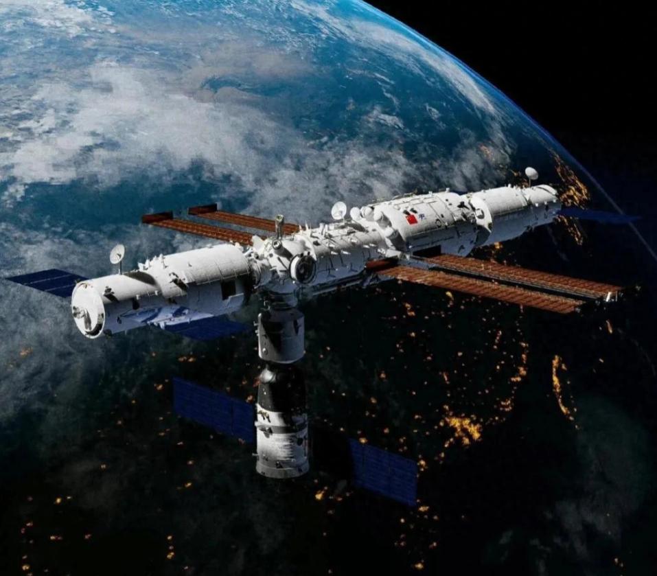 马斯克要搞事吗？他要把 550 公里的万颗星链卫星，降低到 480 公里，这个位