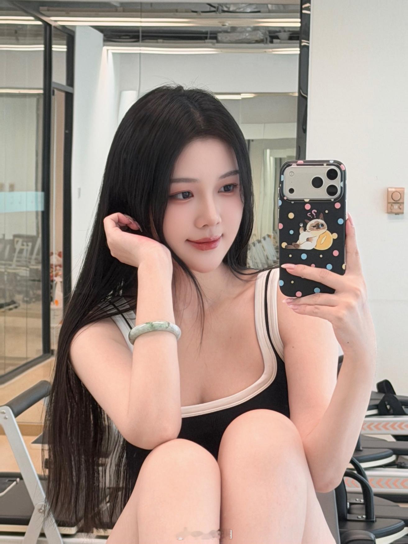 没偷懒喔 ◔.̮◔✨健身[超话]运动健身普拉提穿搭 ​​​