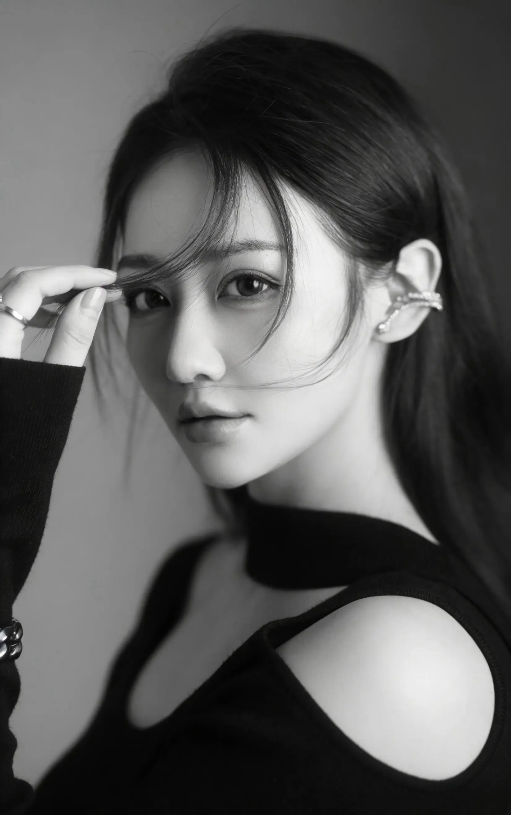 短短一生，爱上什么人都不为过，所以放弃什么都没有错。