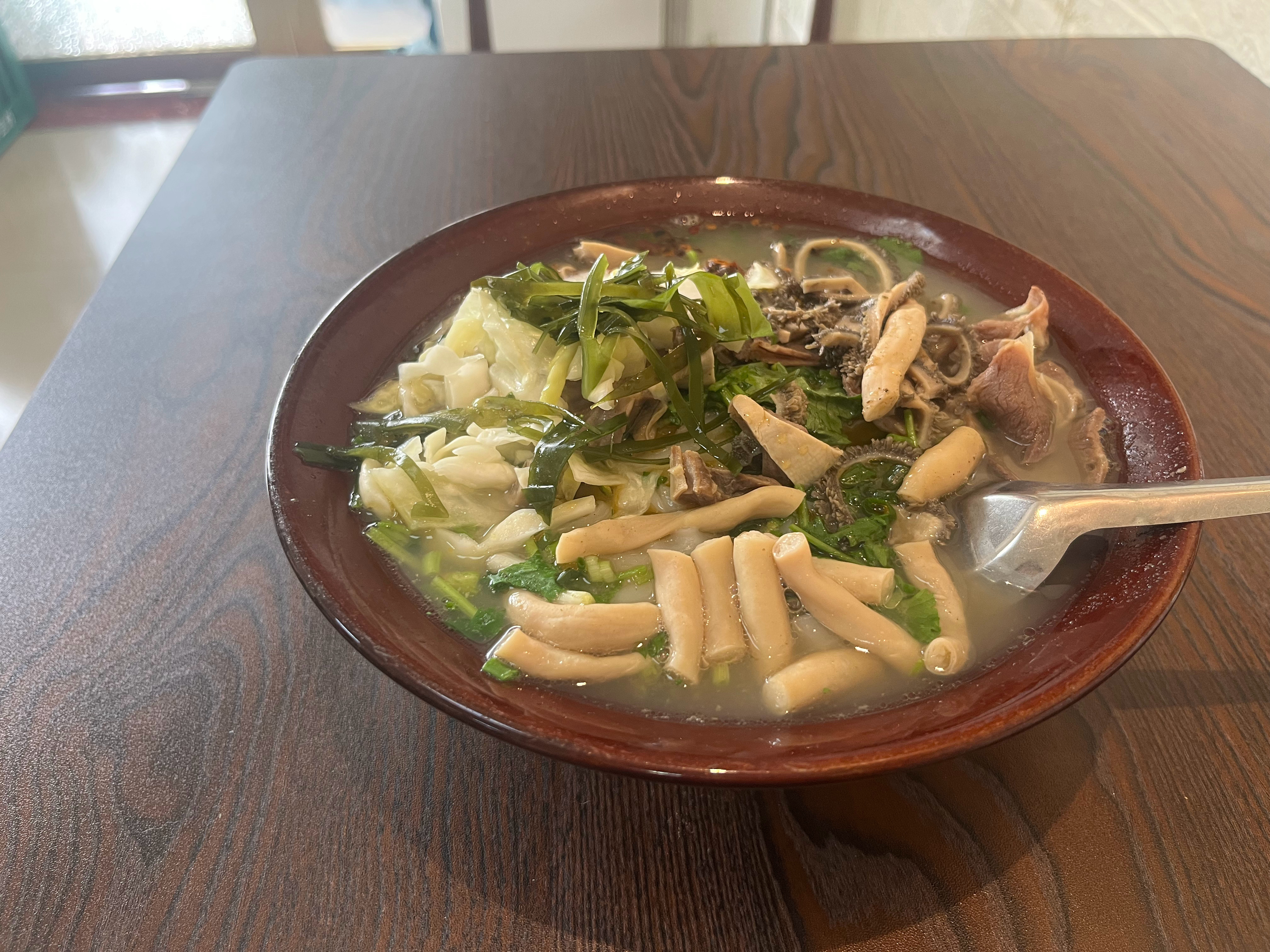 无论是秋风还是台风 都需要来一碗热腾腾的羊肉羊杂粉 ​​​