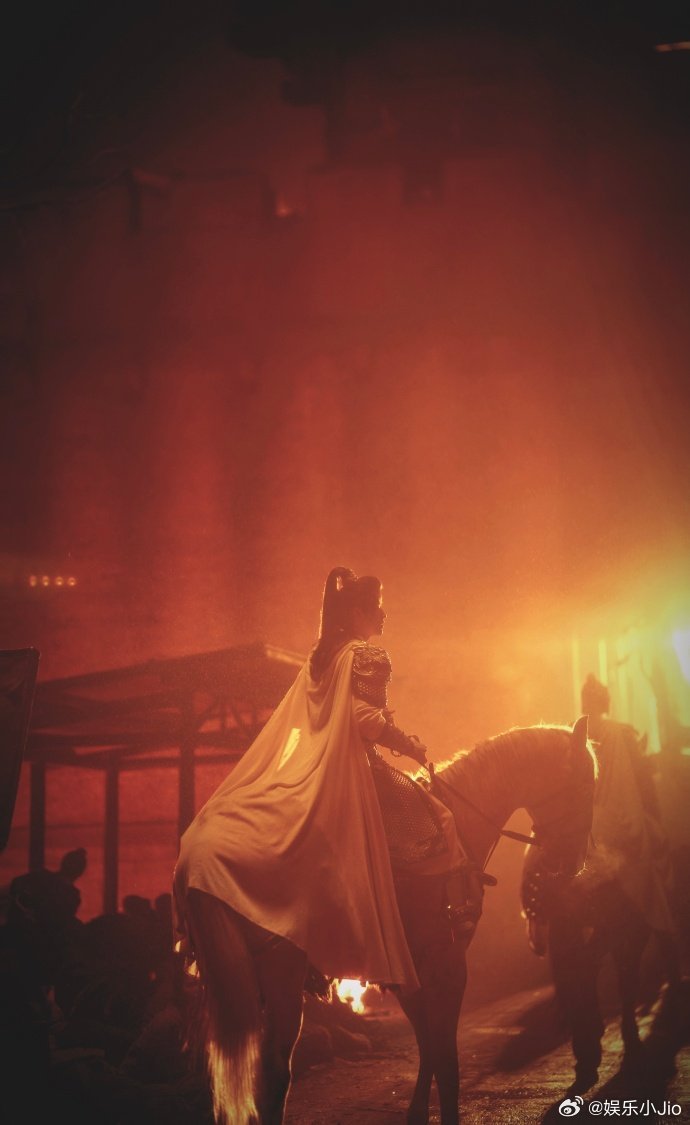 陈飞宇白日提灯人生镜头陈飞宇mvp结算画面陈飞宇演的段胥是真让人眼前一亮，算懂了