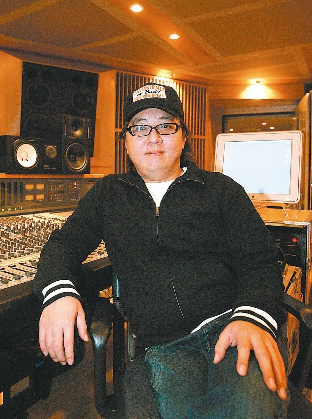 【#袁惟仁担任过众多歌手专辑制作人#】#征服是袁惟仁写的#据台媒，著名歌手音乐制