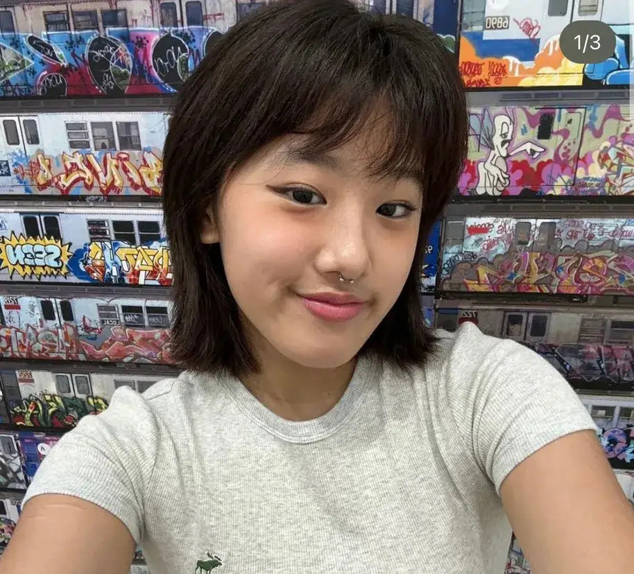 贾静雯回应大女儿戴鼻环，她说一开始无法接受，称自己某些地方还是蛮保守的，但还是会