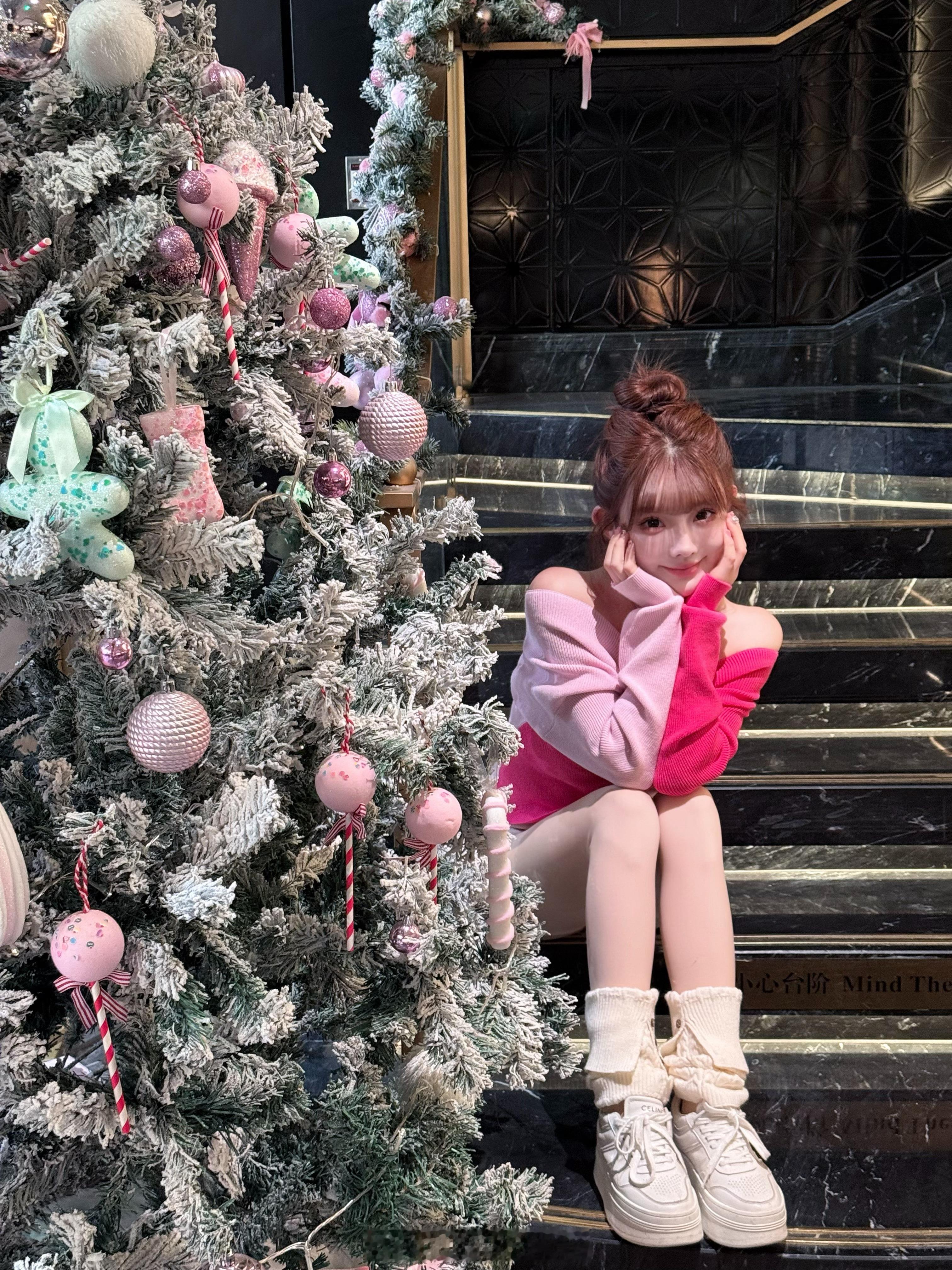 感觉很奔波的一年希望每年都能更好一些自己也能更进步一些 