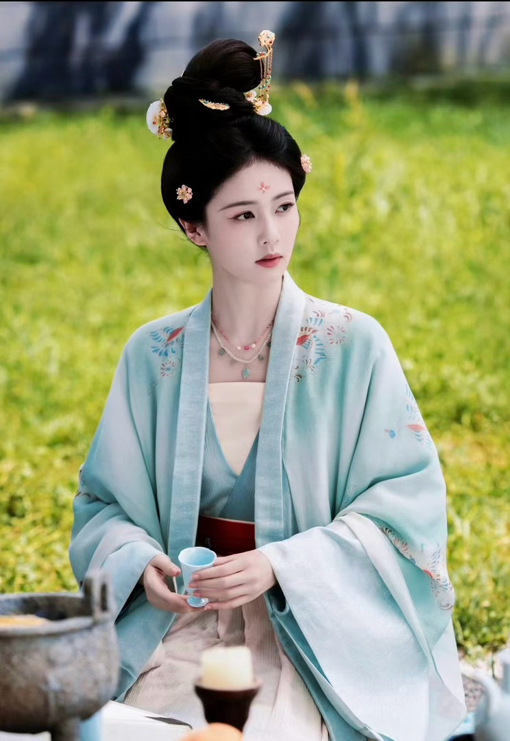 莫离全员如同做了家人一般《莫离》剧组氛围也太好了吧啊啊啊，互动超有看点，下次直播