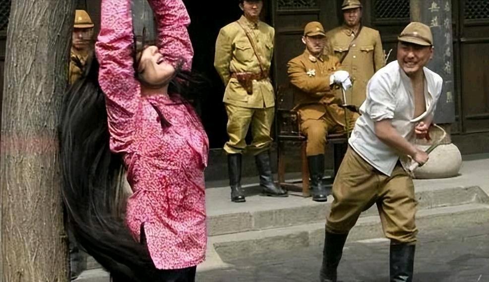 1939年，东北一女地下党被日军抓捕，因承受不住鬼子的酷刑，她大喊说：“太君，别