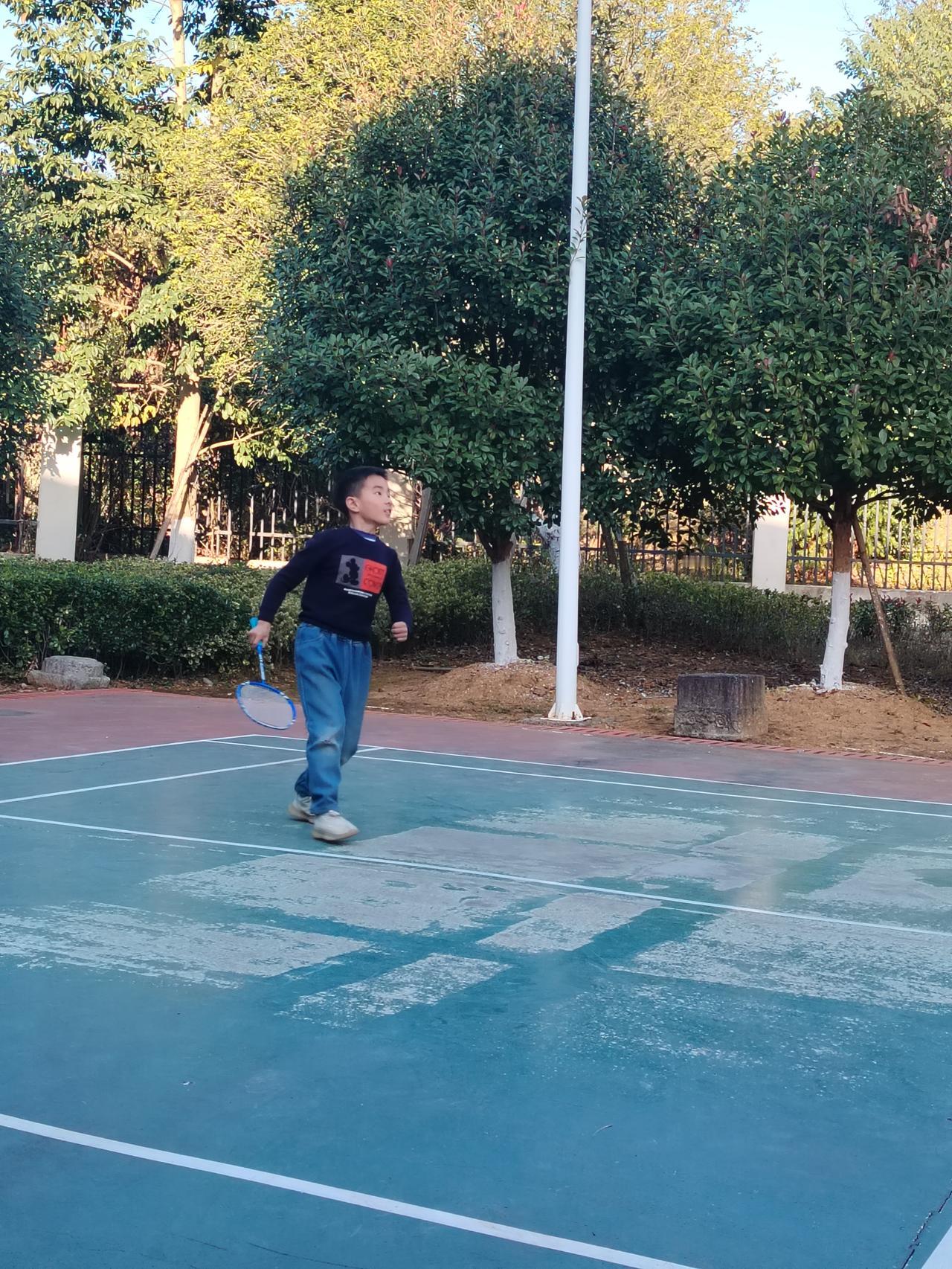 和我打羽毛球的好处
我球技欠佳，与我对战能凸显你的高超实力
我捡球迅速且态度积极