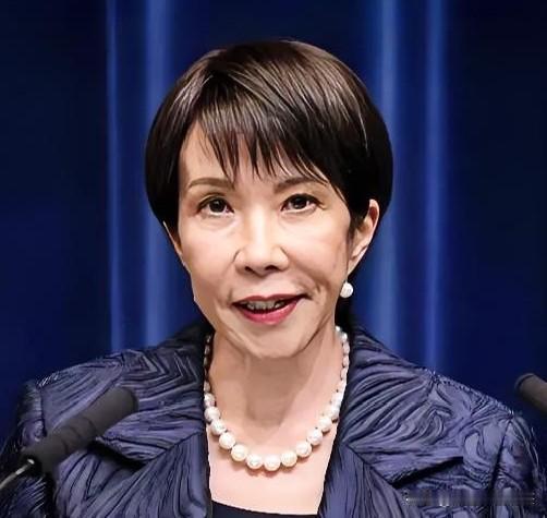 真的挺有意思的一幕。
 
日本这次，算是铁了心紧跟北约脚步。
首次通过了北约的乌