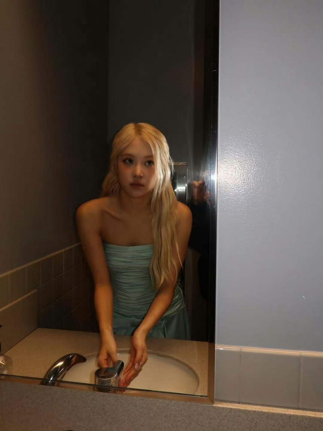 朴彩英是我妈妈... 