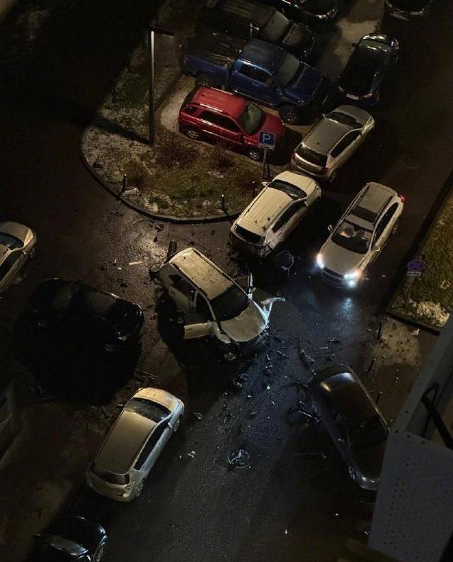 在莫斯科街头，俄军又一名功勋将军被暗杀，起亚轿车刚启动就剧烈爆炸！此人曾身经百战