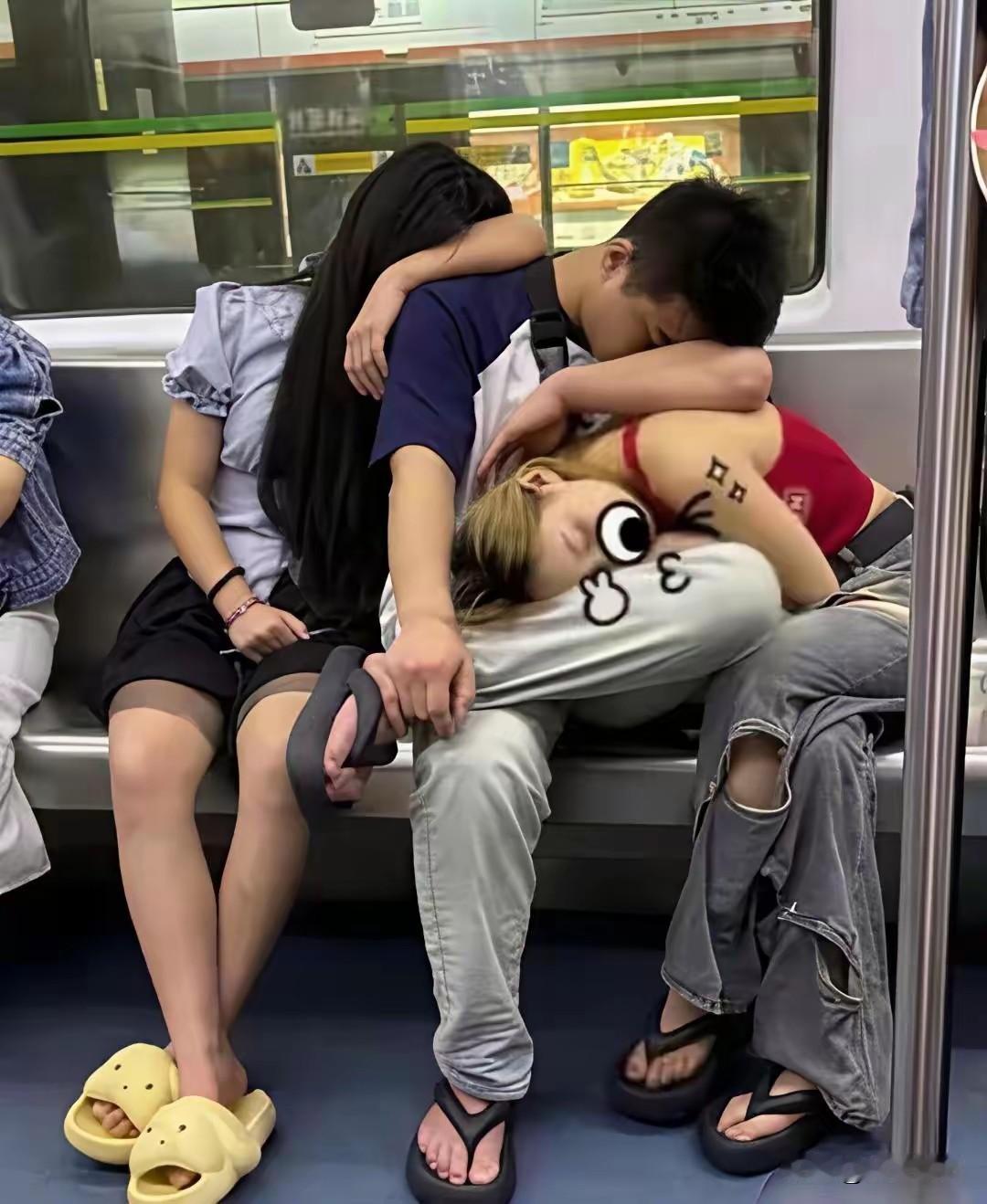涝的涝死，旱的旱的。他有什么底气能做到旱涝丰收！