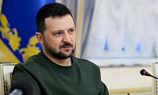 又黄了，乌美俄关键会谈临时推迟，泽连斯基直接表态说压根不知道啥时候能开。
 
最