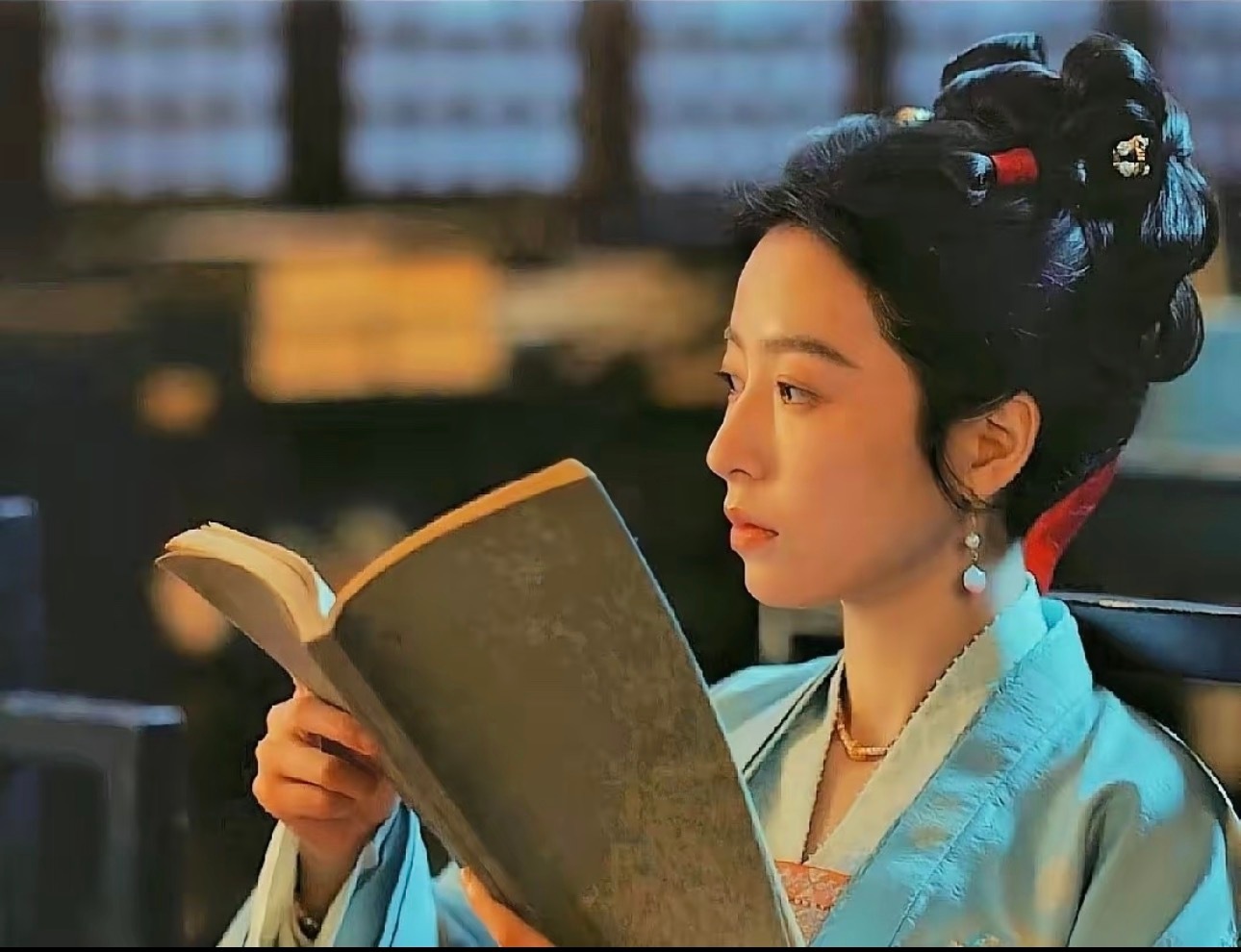 提问1️⃣： 五代十国有胶装书吗？ 