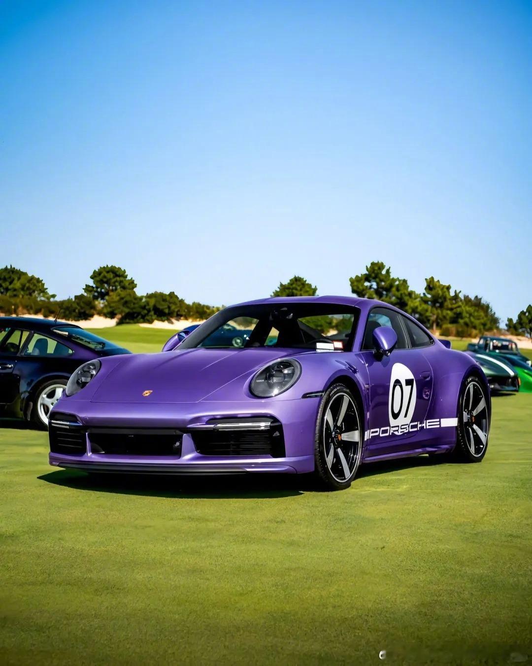 梦中情车向您问早，早上好各位~ 