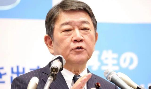 日本外务大臣茂木敏冲警告中国：中国再拿历史牌施压日本，什么问题都解决不了！高市早