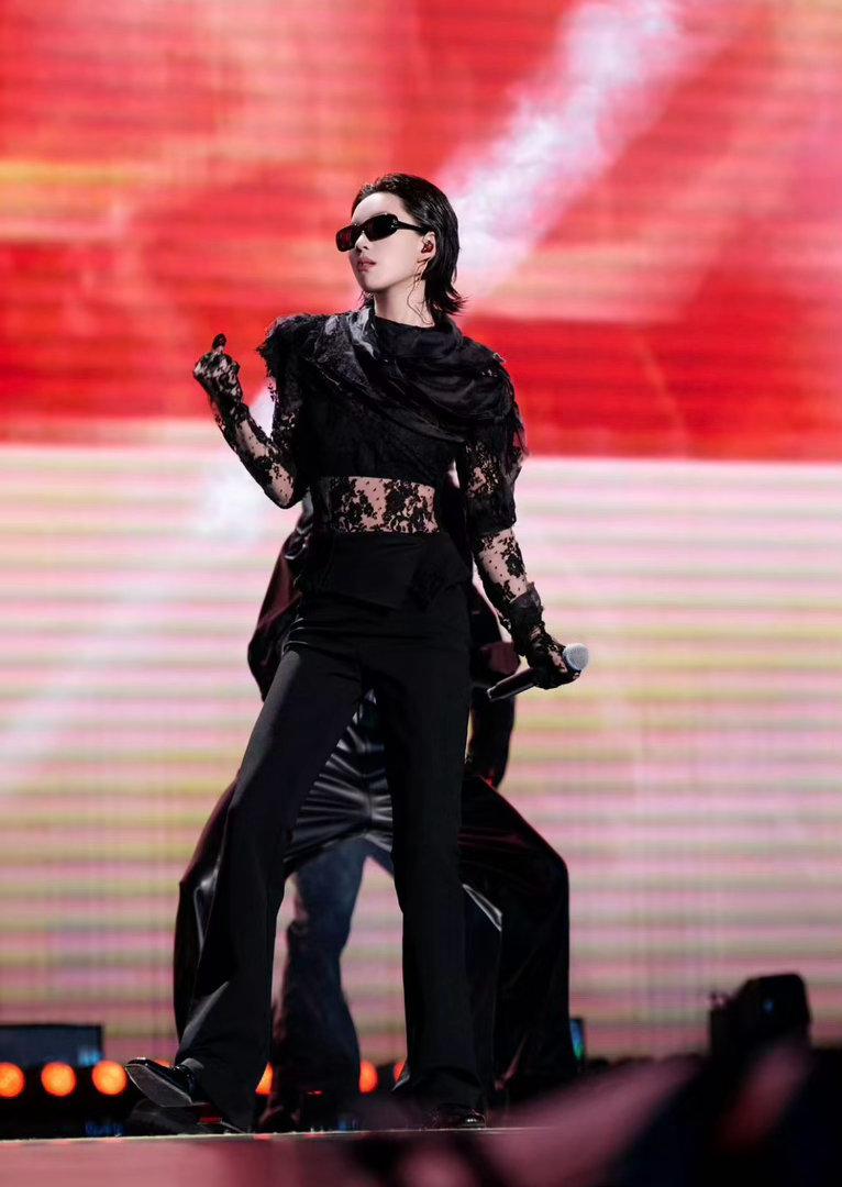 疑似林凡发长文谈陆柯燃 陆柯燃近一年的 发 展 势  头很好，一般 起 跑 线 