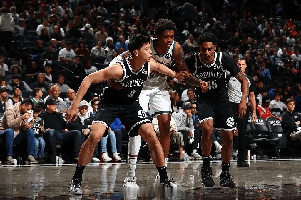 中国球员NBA首秀盘点：王治郅最早登陆，易建联得分最多今日NBA常规赛，篮网队主