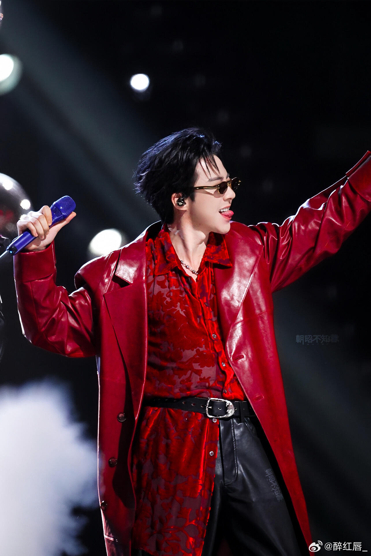 刘宇宁随手一截就好萌 不管是采访还是舞台，刘宇宁随手一截就是好萌，鲜活又讨喜，怎