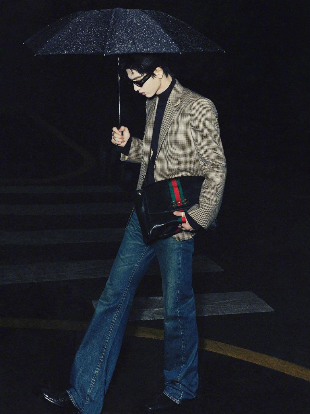 GUCCI田曦薇张凌赫大片   今日份热搜被GUCCI田曦薇张凌赫大片承包了！张