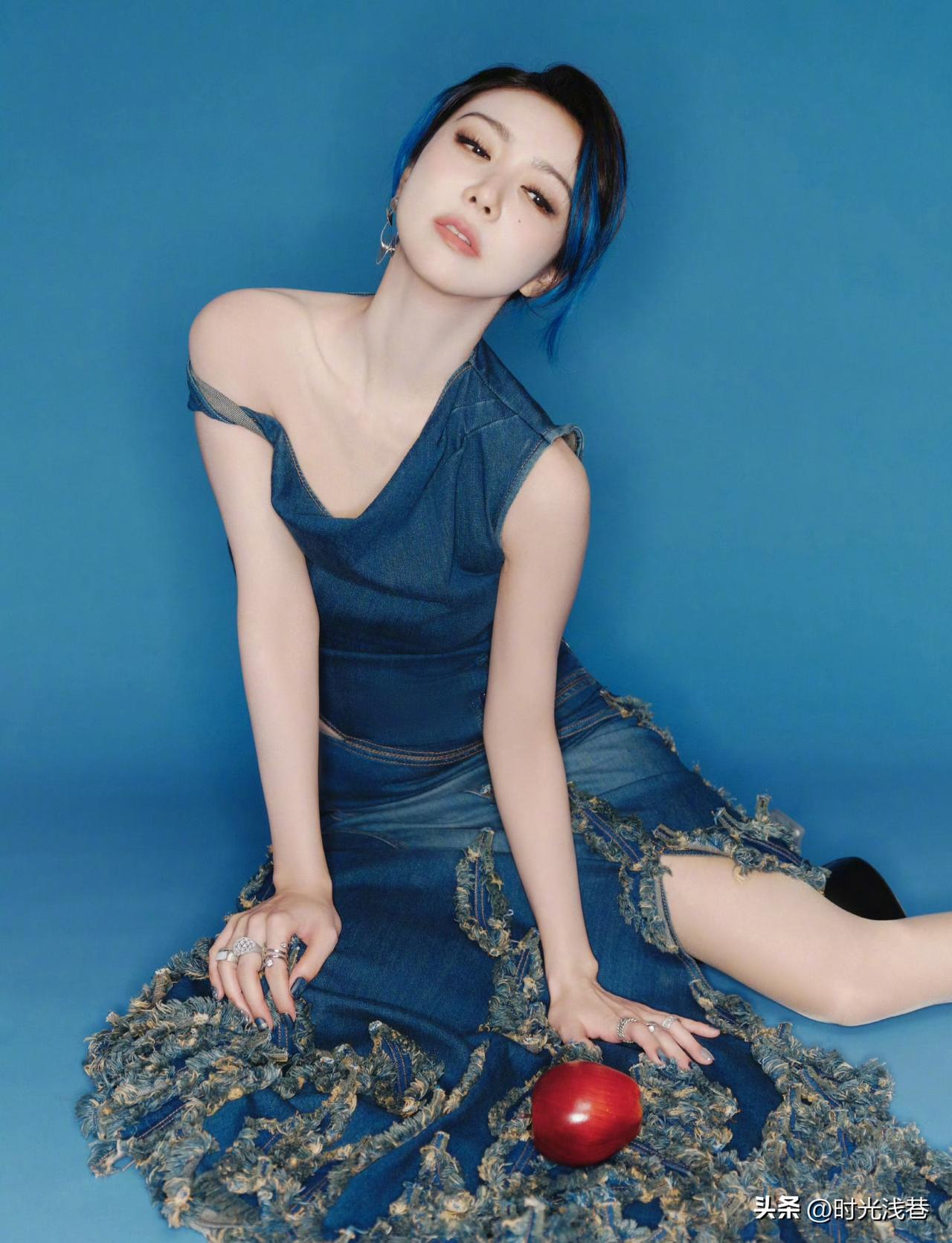 薛凯琪写真，你能看过她已经40多岁了吗？