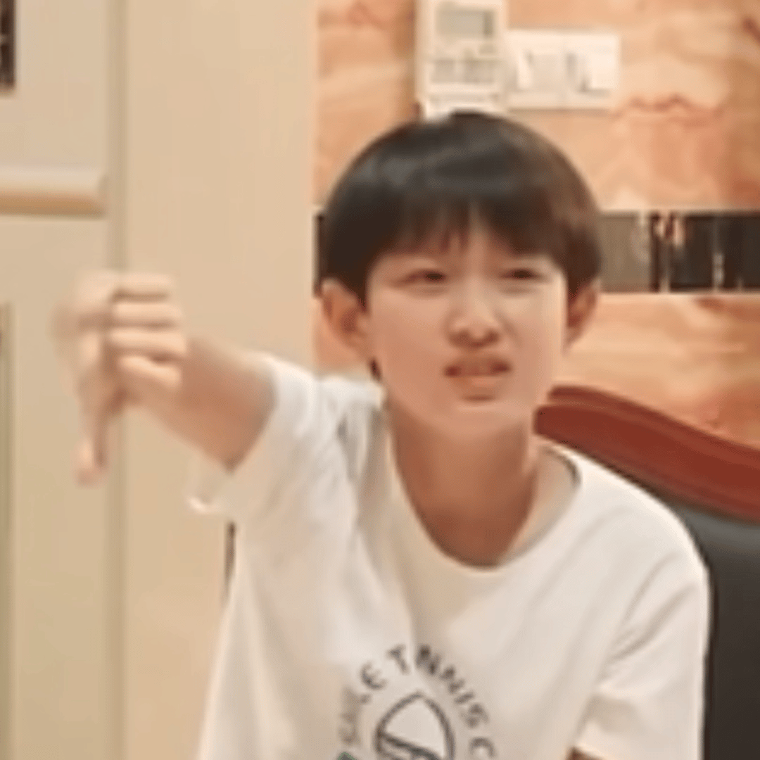 听力越来越差了，感觉我现在的耳鸣声都能把现实里的声音盖住 