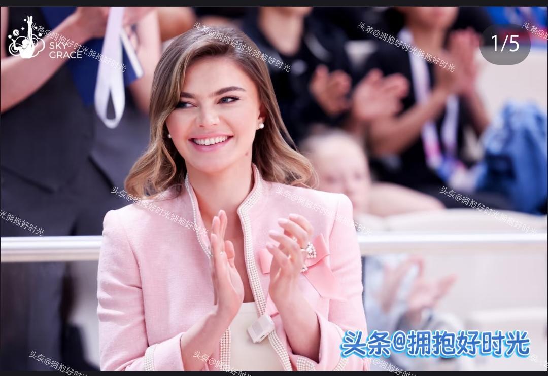 快讯！快讯！

卡巴耶娃北京高调亮相，20年绯闻只字不提，专注事业太飒了
 
体